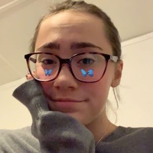 Meet your Posher, Makena